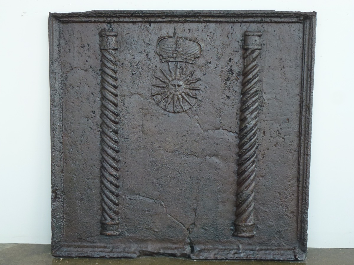 Plaque cheminée ancienne, Contrecoeur ancien  - Fonte - Haute époque - XVIIe S.