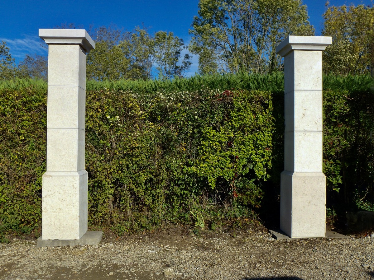 Antique gate, Gatepillar  - Stone - Louis XIV - XXth C.