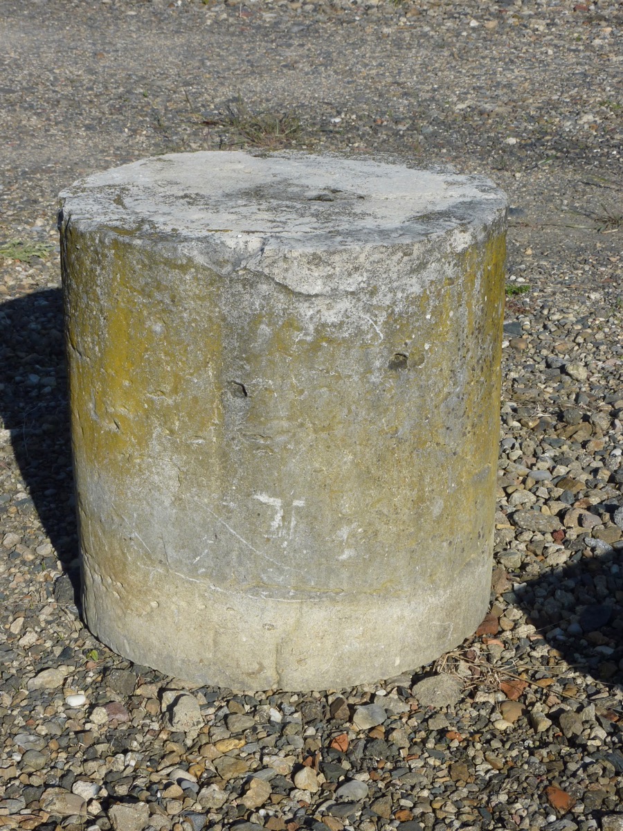 Antique Pedestal, antique base  - Stone  - XVIIIthC.