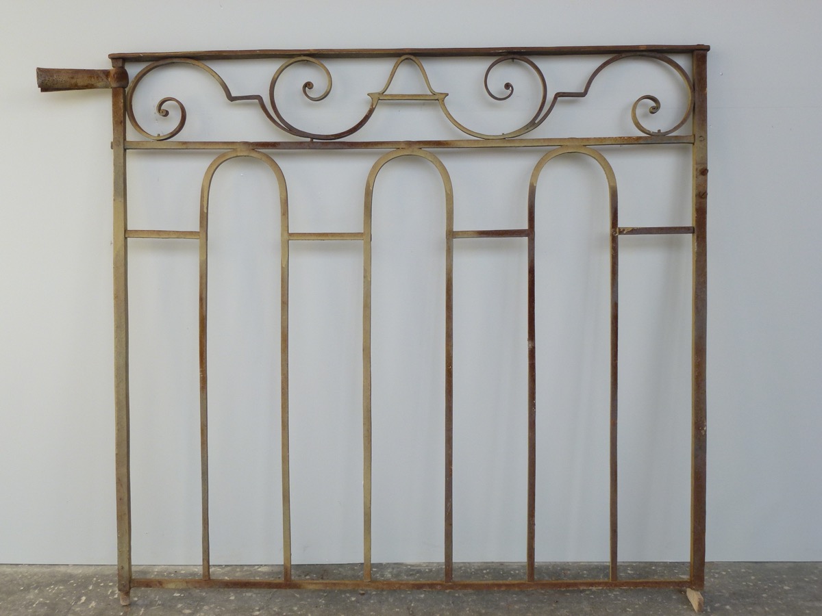 Antique gate, Gatepillar  - Wrought iron - Louis XV - XVIIIth C.