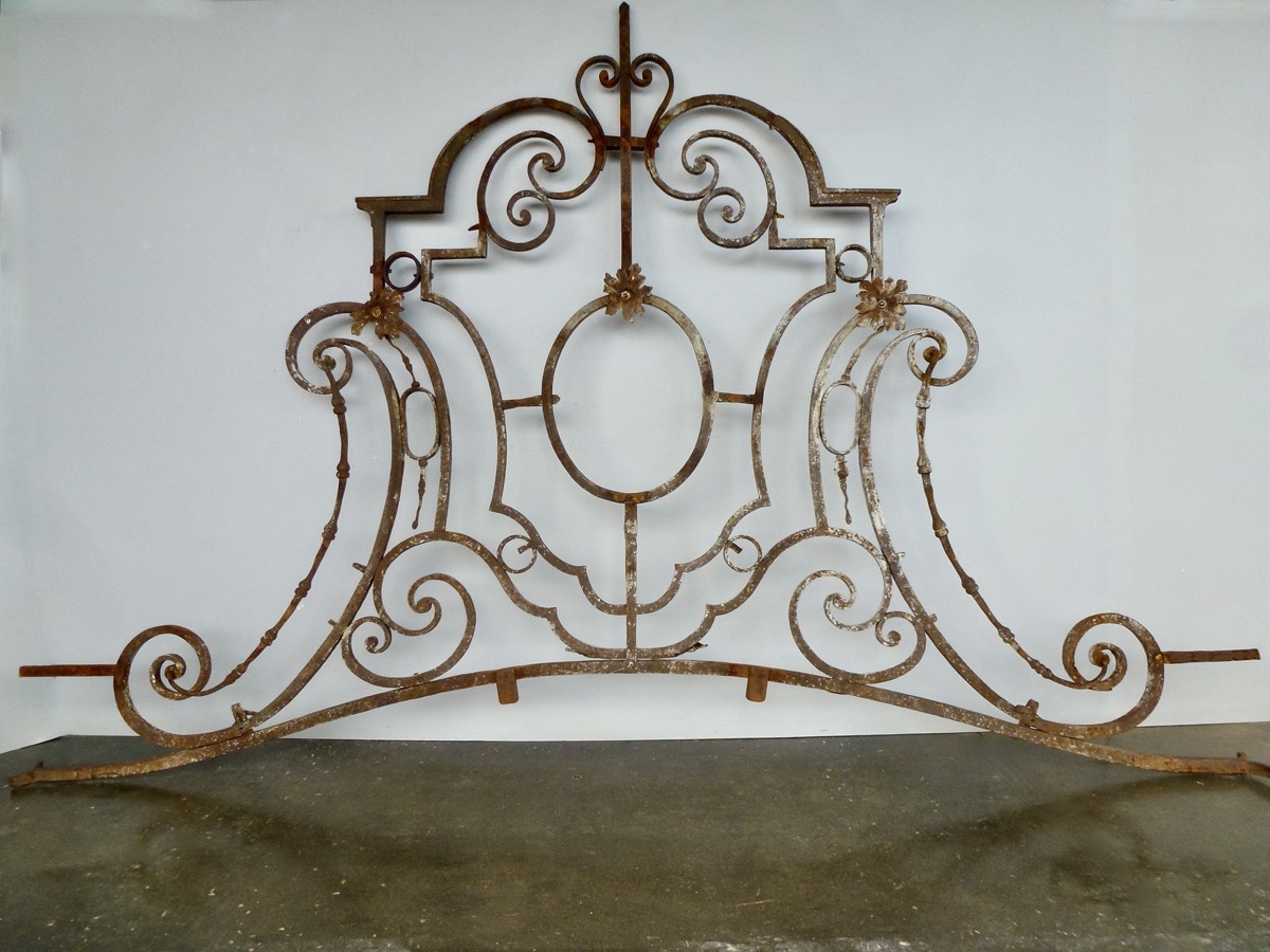 Antique gate pediment  - Wrought iron - Louis XIV - XVIIthC.