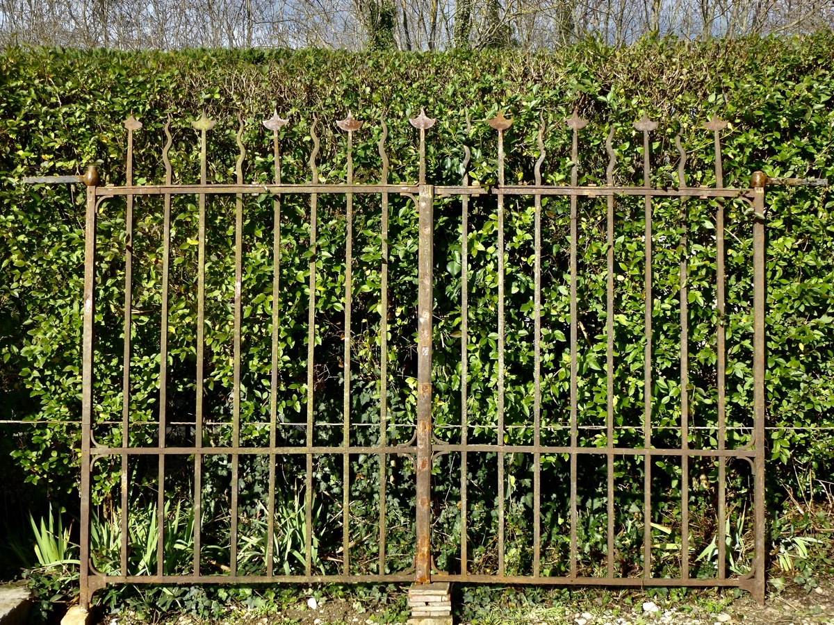 Antique gate, Gatepillar  - Wrought iron - Louis XVI - XVIIIthC.