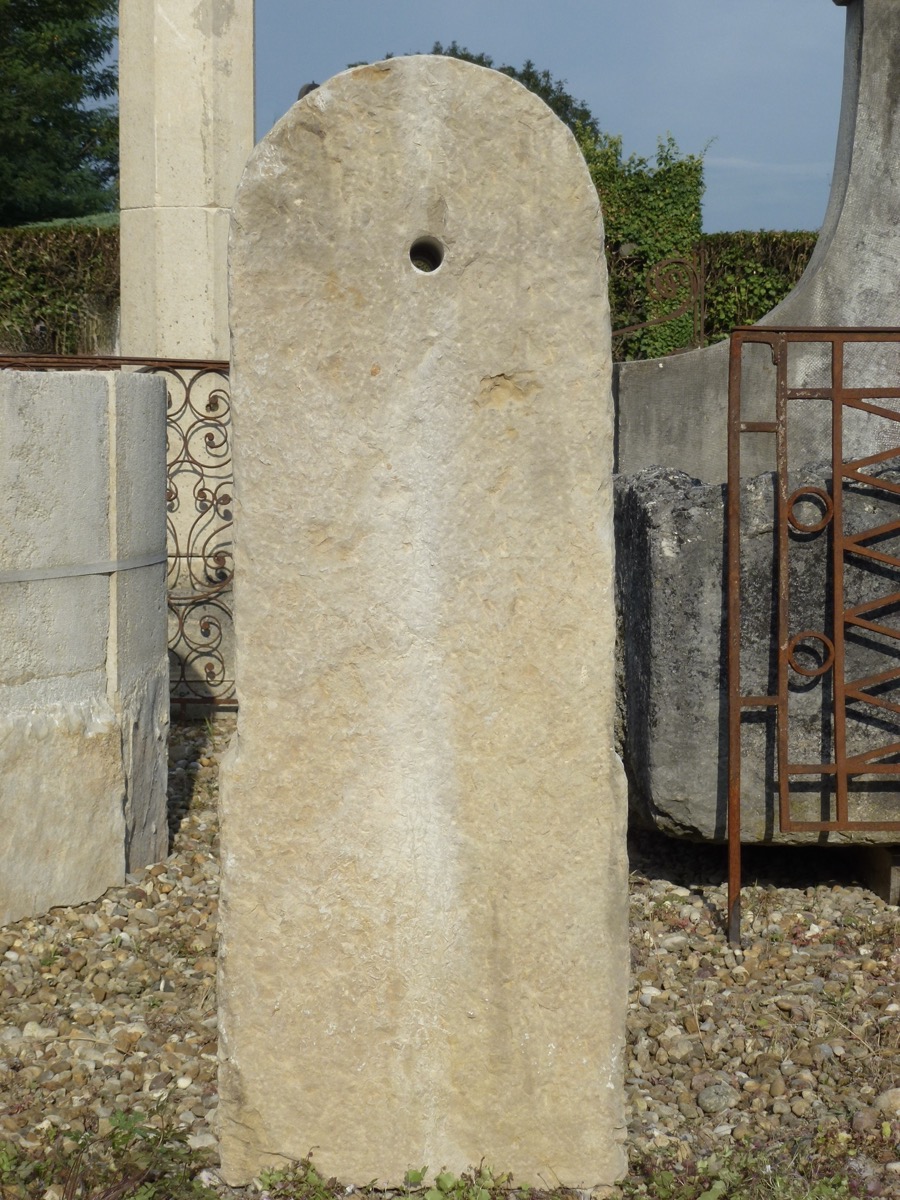 Antique stone fountain  - Stone - Rustic country