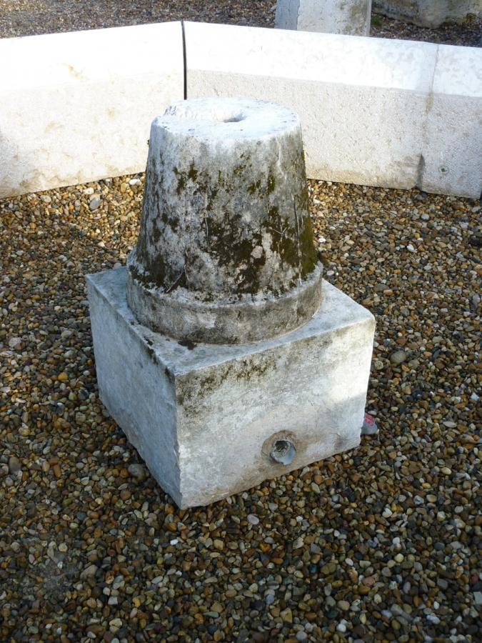 Antique stone basin  - Stone  - XIXth C.